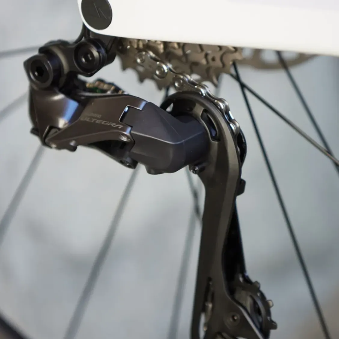 Shimano Ultegra R8150 Di2 12-Speed Rear Derailleur